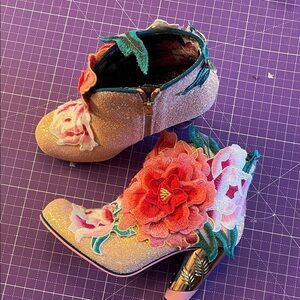 NWOB Irregular choice size 39 (US 8) Petal Perspex boots.